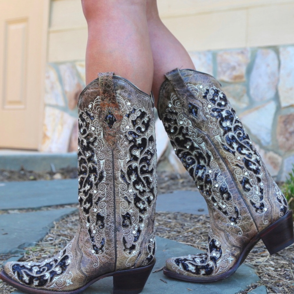 Corral Brown/Black Sequin Inlay w/Embroidery & Studs Cowboy Snip Toe Boots